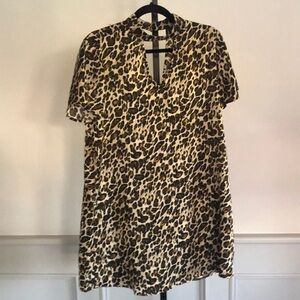 Tricia Size Medium Dress, EUC